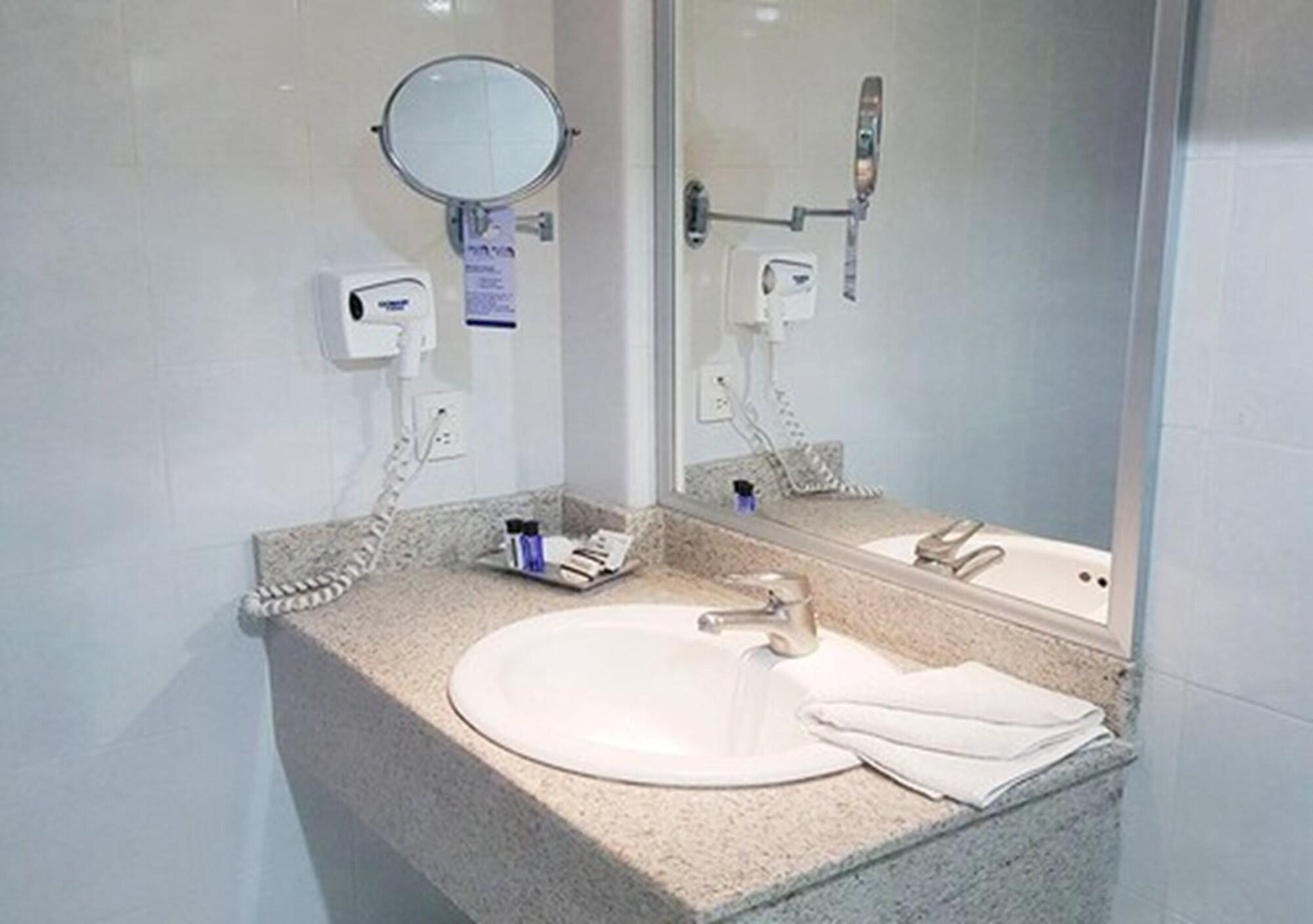 Hotel Ciros Pachuca Extérieur photo