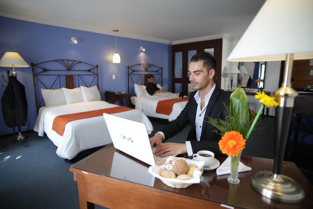 Hotel Ciros Pachuca Extérieur photo